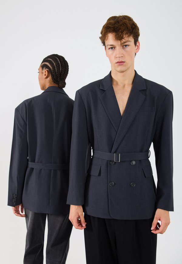 YOURTURN by Zalando UNISEX BELTED BLAZER