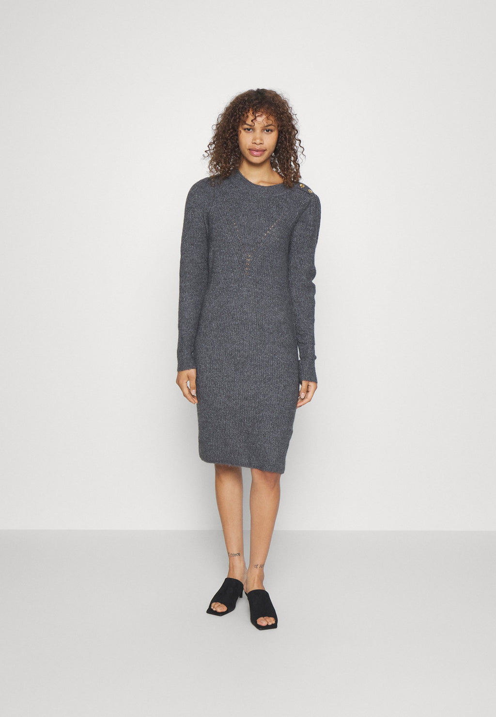 ONLCYRUS BUTTON DRESS Media 3