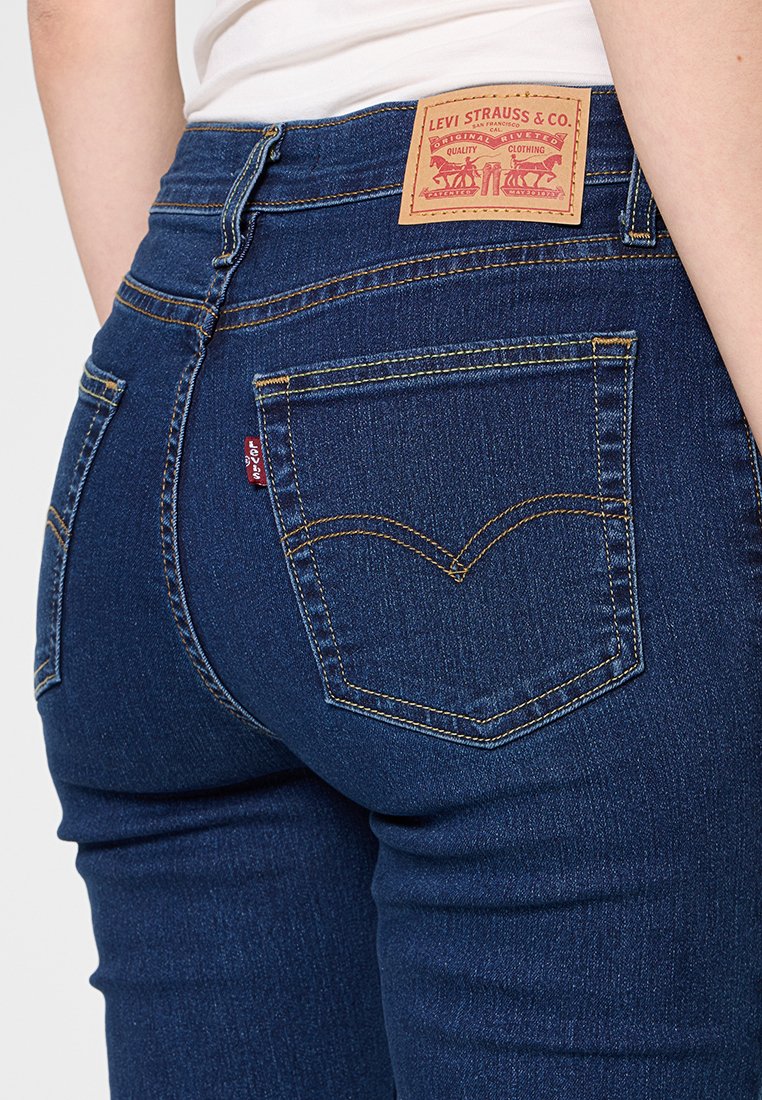 Levi's® 725® HIGH RISE BOOTCUT