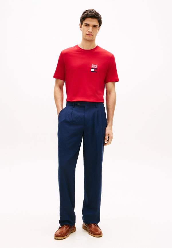 Tommy Hilfiger LOGO EMBROIDERY JERSEY CREW NECK T-SHIRT