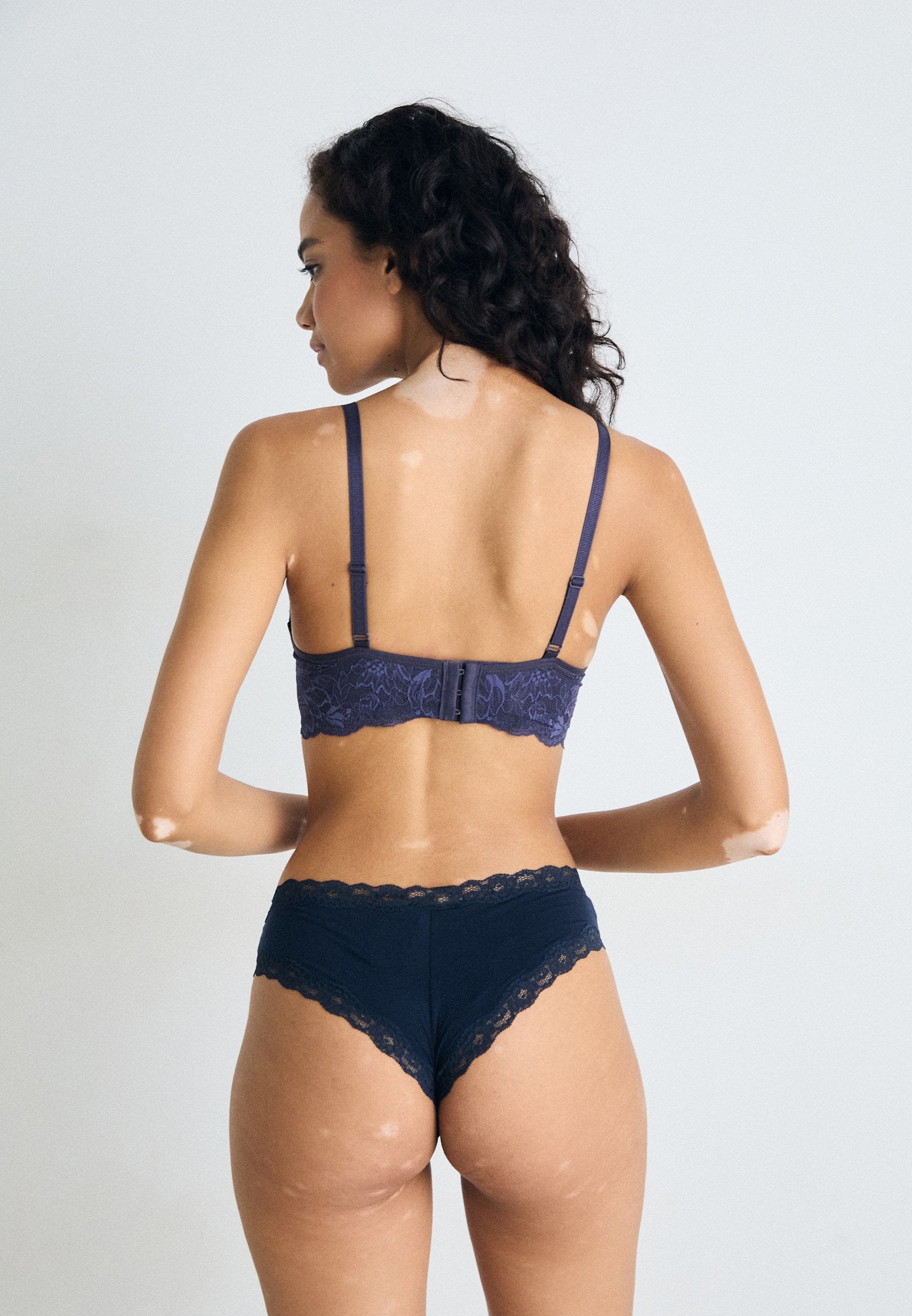 Triumph AMOURETTE CHARM