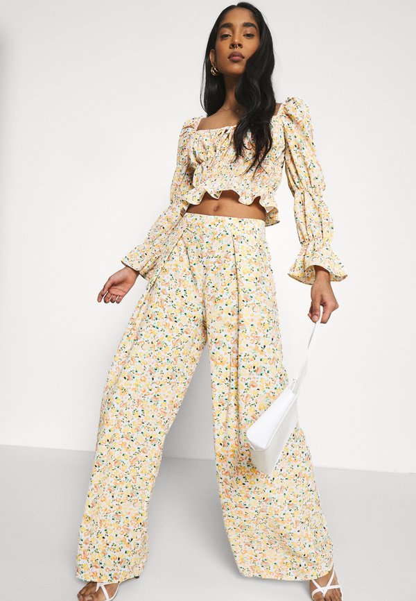 Glamorous RUCHED WITH LOW NECKLINE FRONT TIE DETAIL AND DOUBLE PUFF SLEE