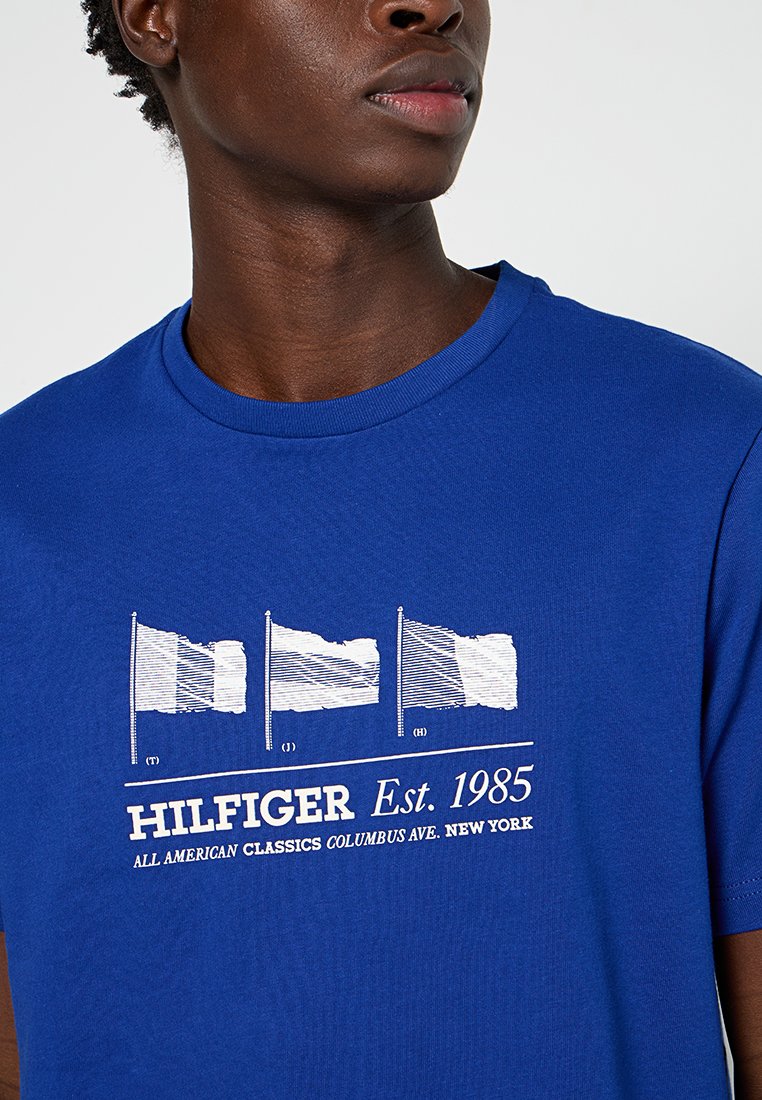 FLAGS REGULAR FIT Media 5