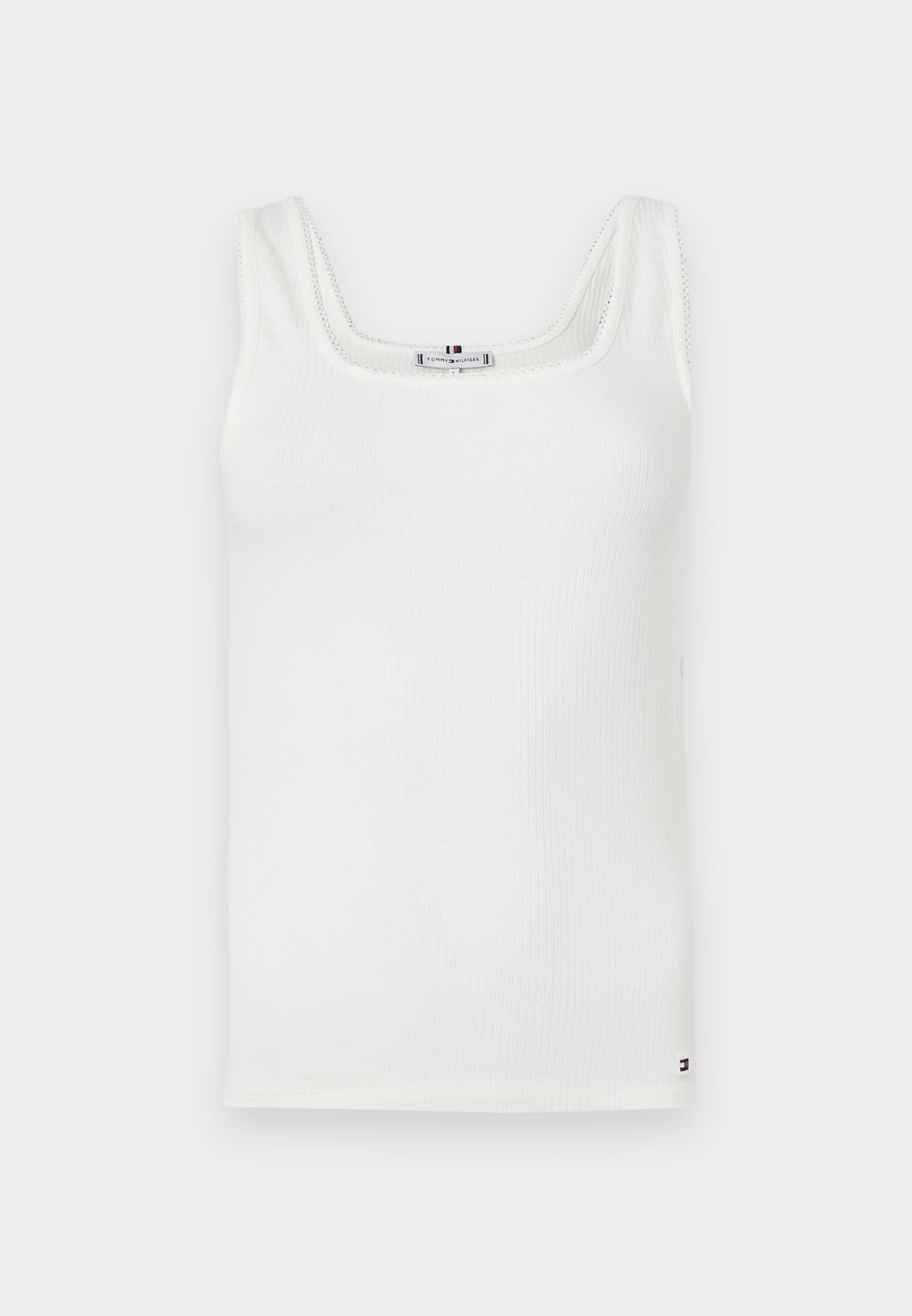 SLIM SQUARE TANK Media 1