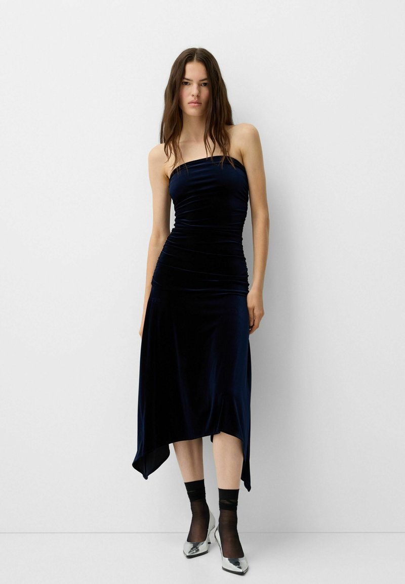 Bershka Freizeitkleid Media 1
