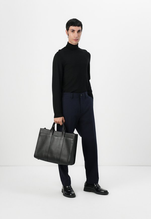 Calvin Klein TECH HALF TROUSER