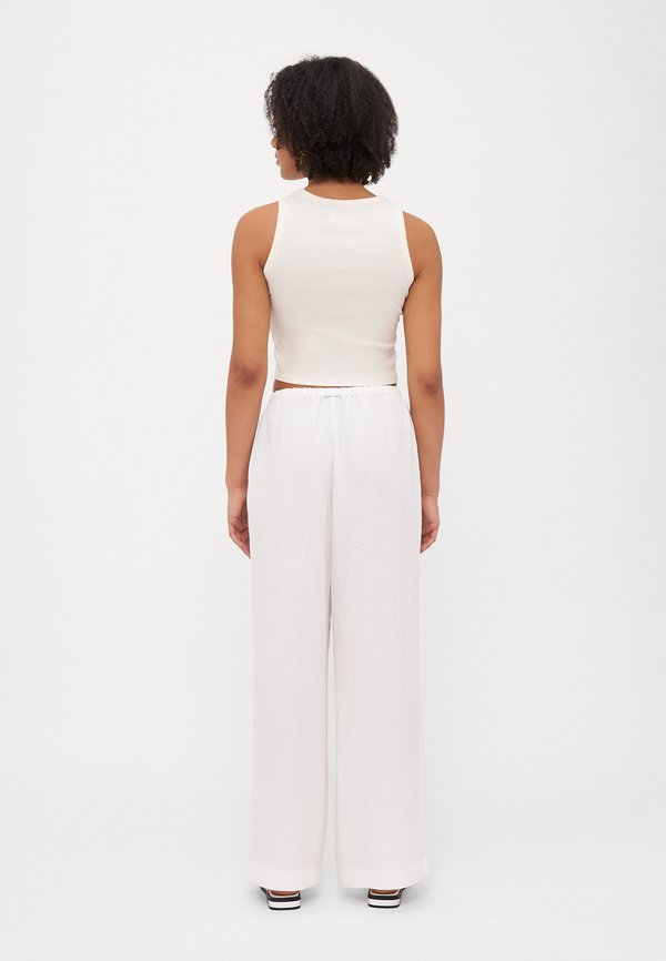 Gina Tricot Petite RELAXED WIDE TROUSERS