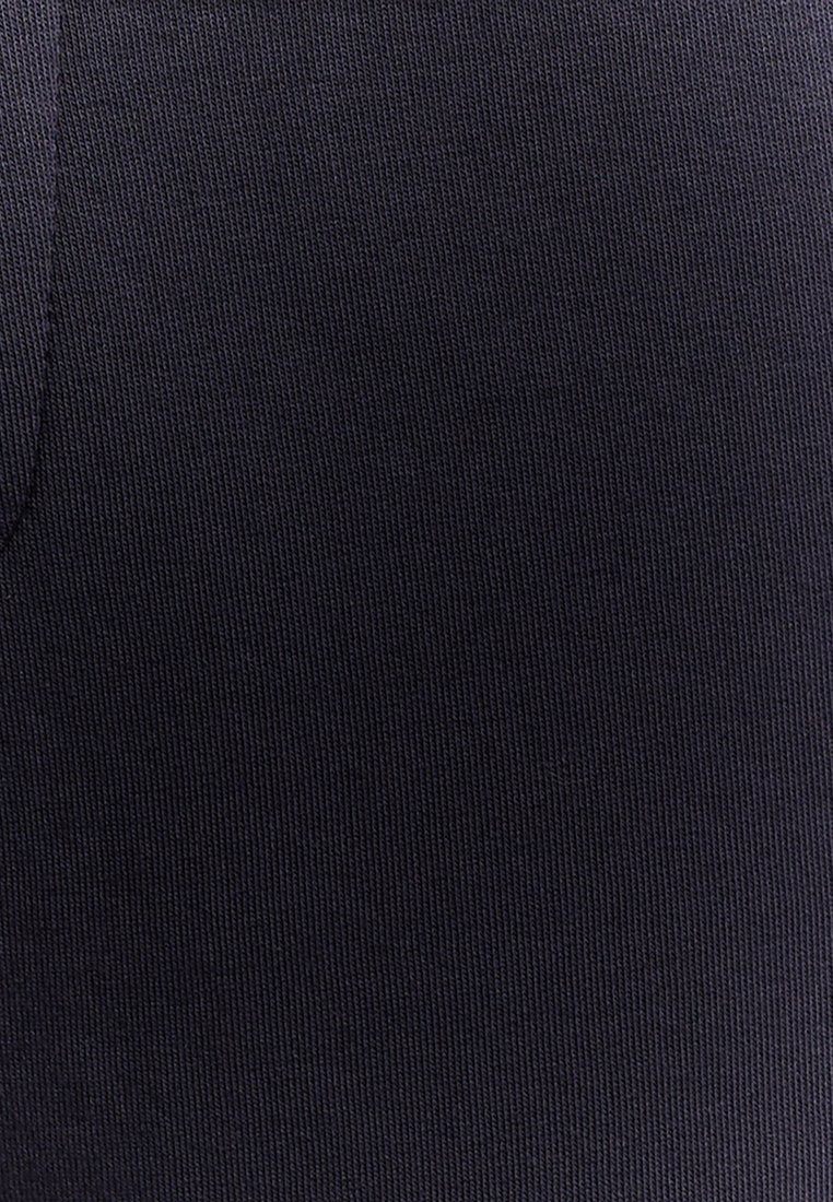 Lyle & Scott