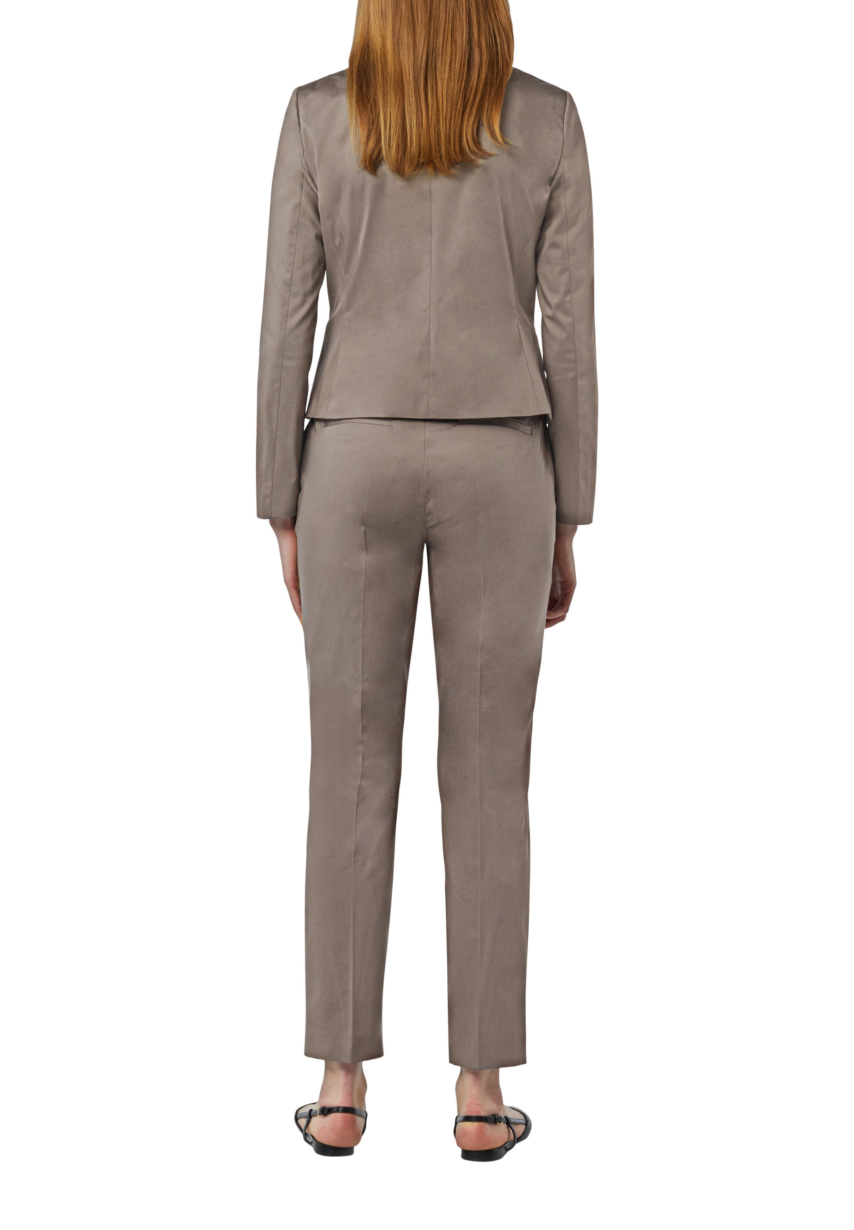 comma Blazer Media 6