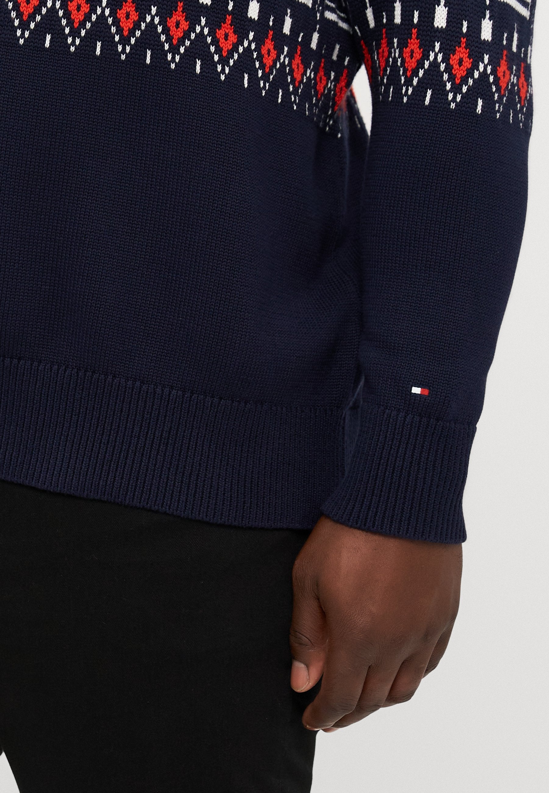 PLACED FAIRISLE C NECK Media 6