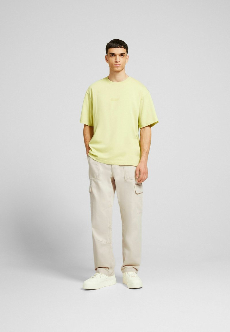 CARGO STRAIGHT Media 1