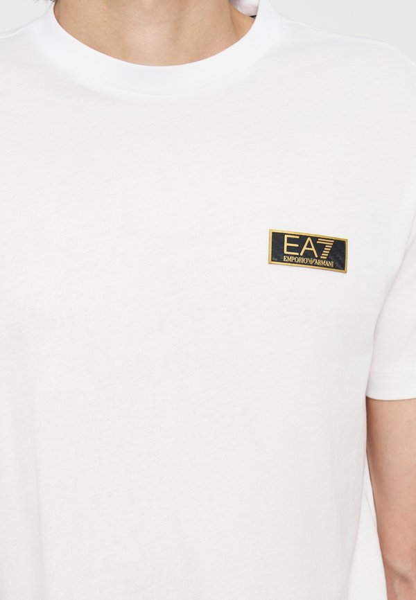 EA7 Emporio Armani