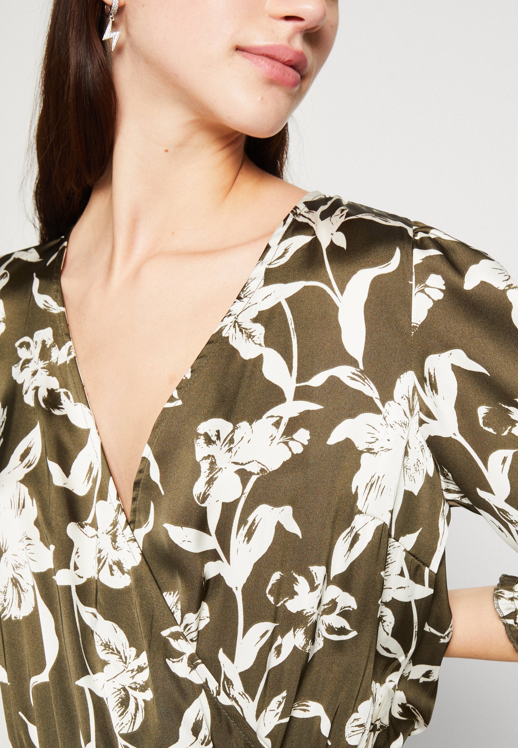 VILA VIJILIA SIRI 3/4 FAKE WRAP MIDI DRESS