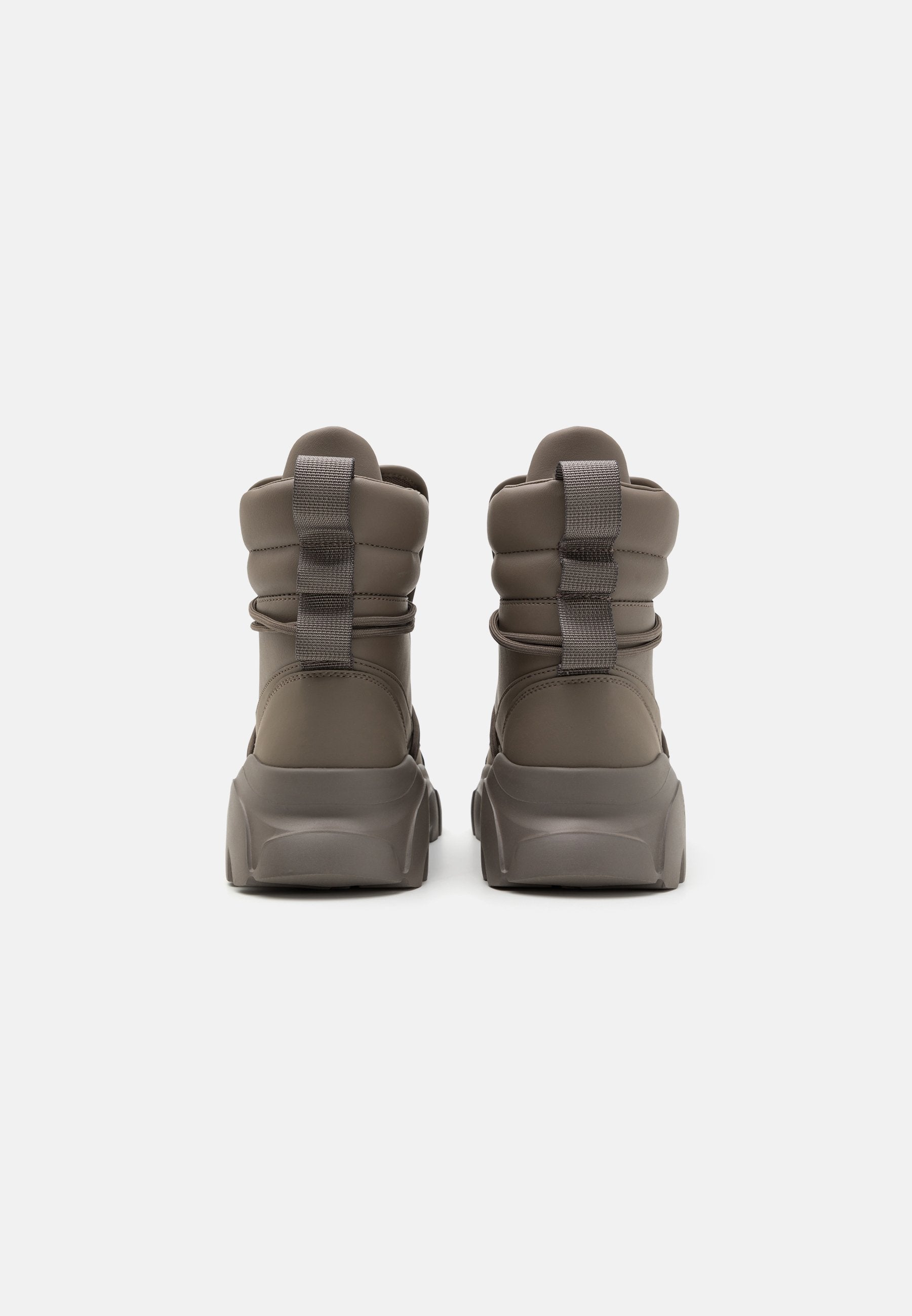 FLAKES UNISEX Media 3