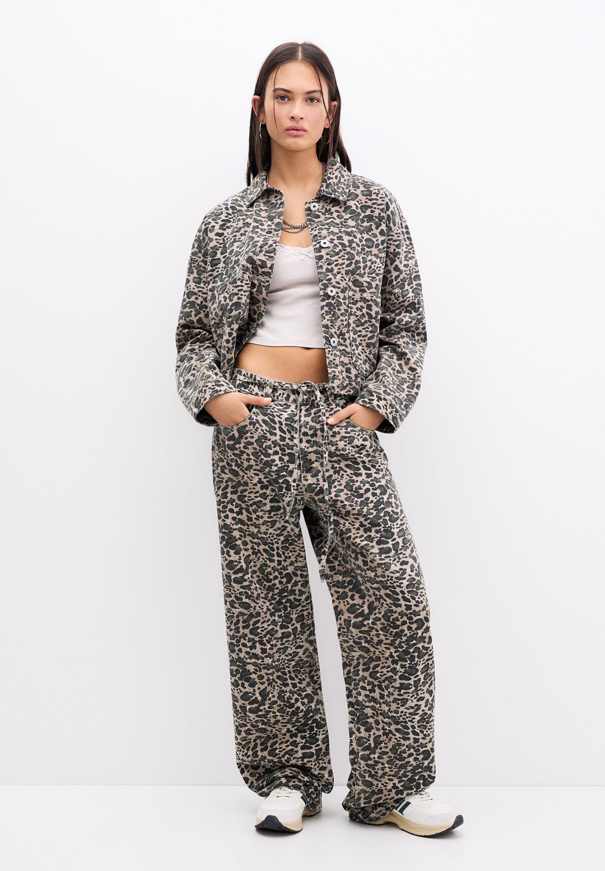 PULL&BEAR BAGGY