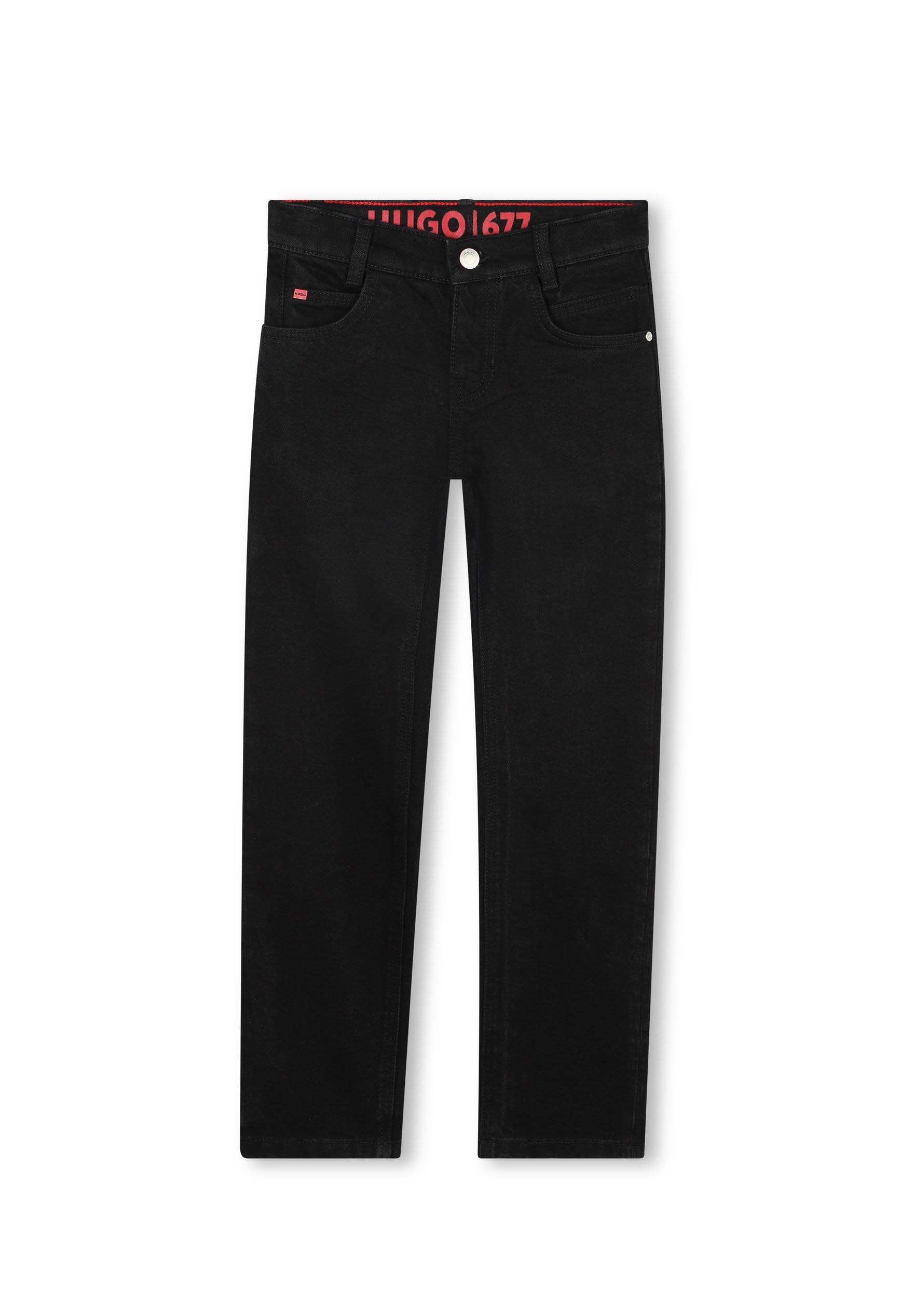 Schwarze Denim-Jeans mit geradem Beinschnitt, ausgestattet mit einem roten Logo-Gummibund, Fronttaschen und einem einzigen Knopfverschluss.