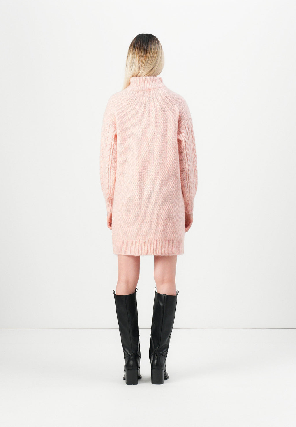 Knitted ONLIDA Short Media 4