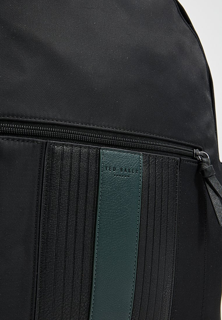 Ted Baker MXB RUCKEN CORE