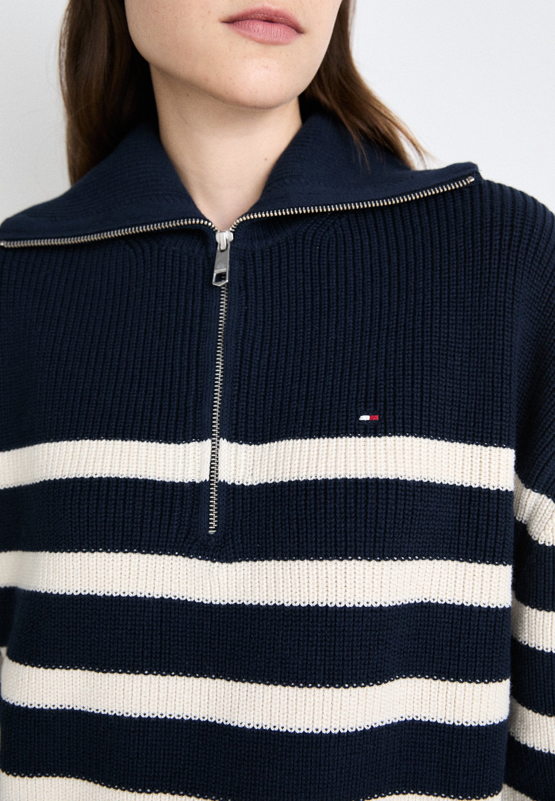 CARDI STITCH  Media 6
