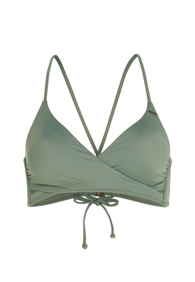 Grüner Bikini-Oberteil mit dreieckiger Form, aus glattem Material gefertigt, mit verstellbaren Trägern und einer Knotenverschluss am unteren Ende.
