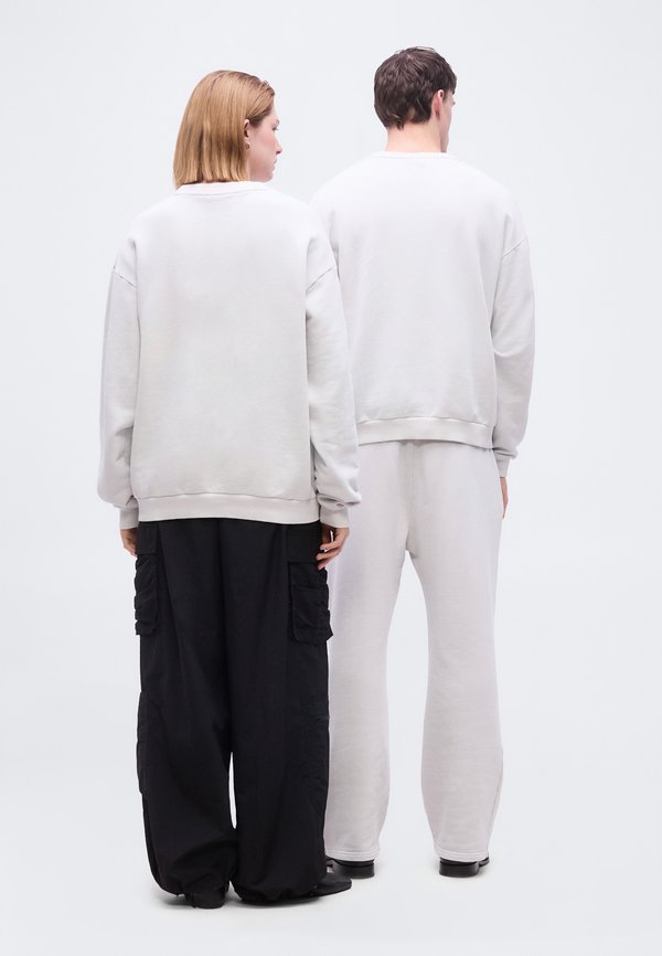 ARKK Copenhagen CORE BOXY CREW UNISEX