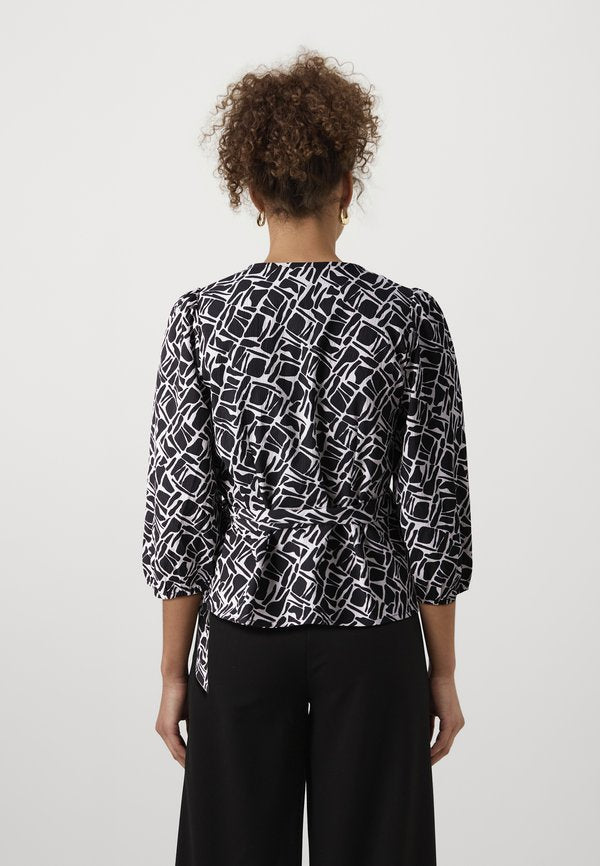 Vero Moda Tall VMPAGE WRAP
