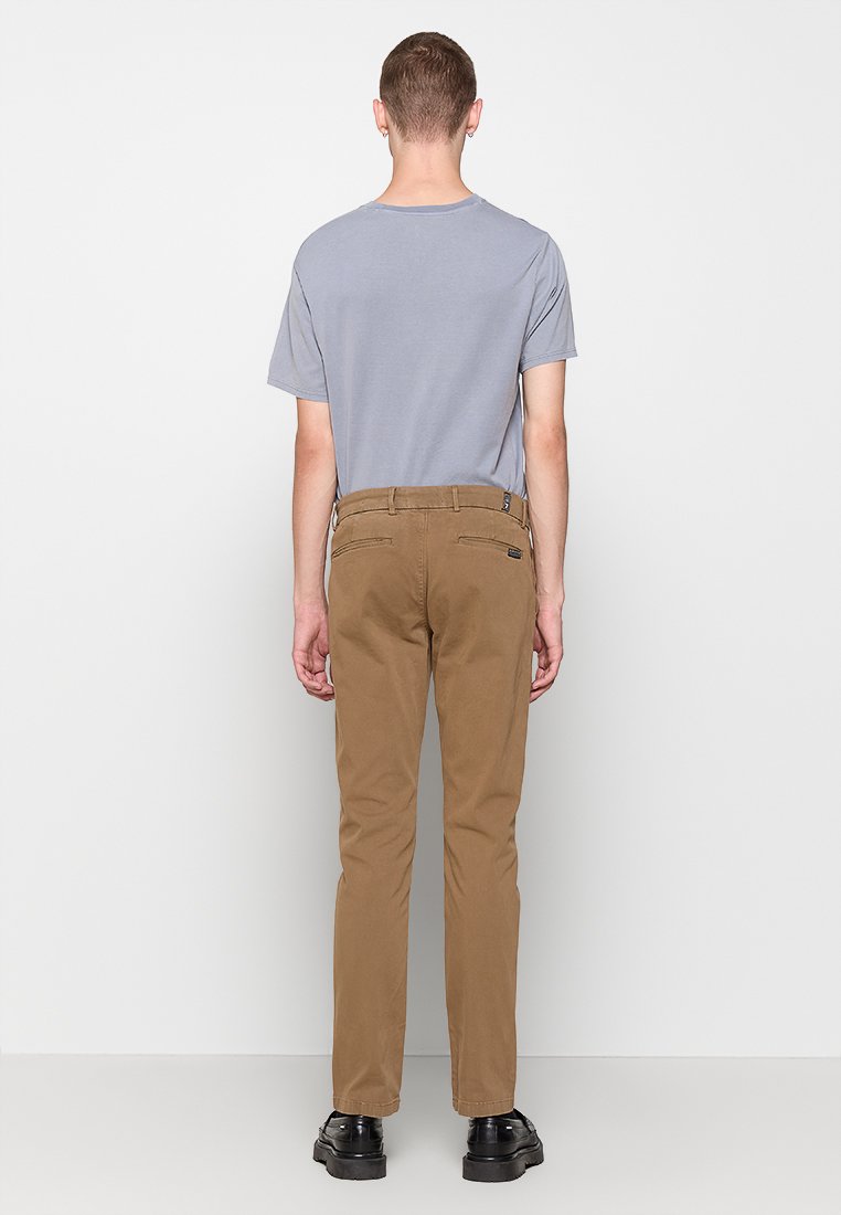 7 for all mankind