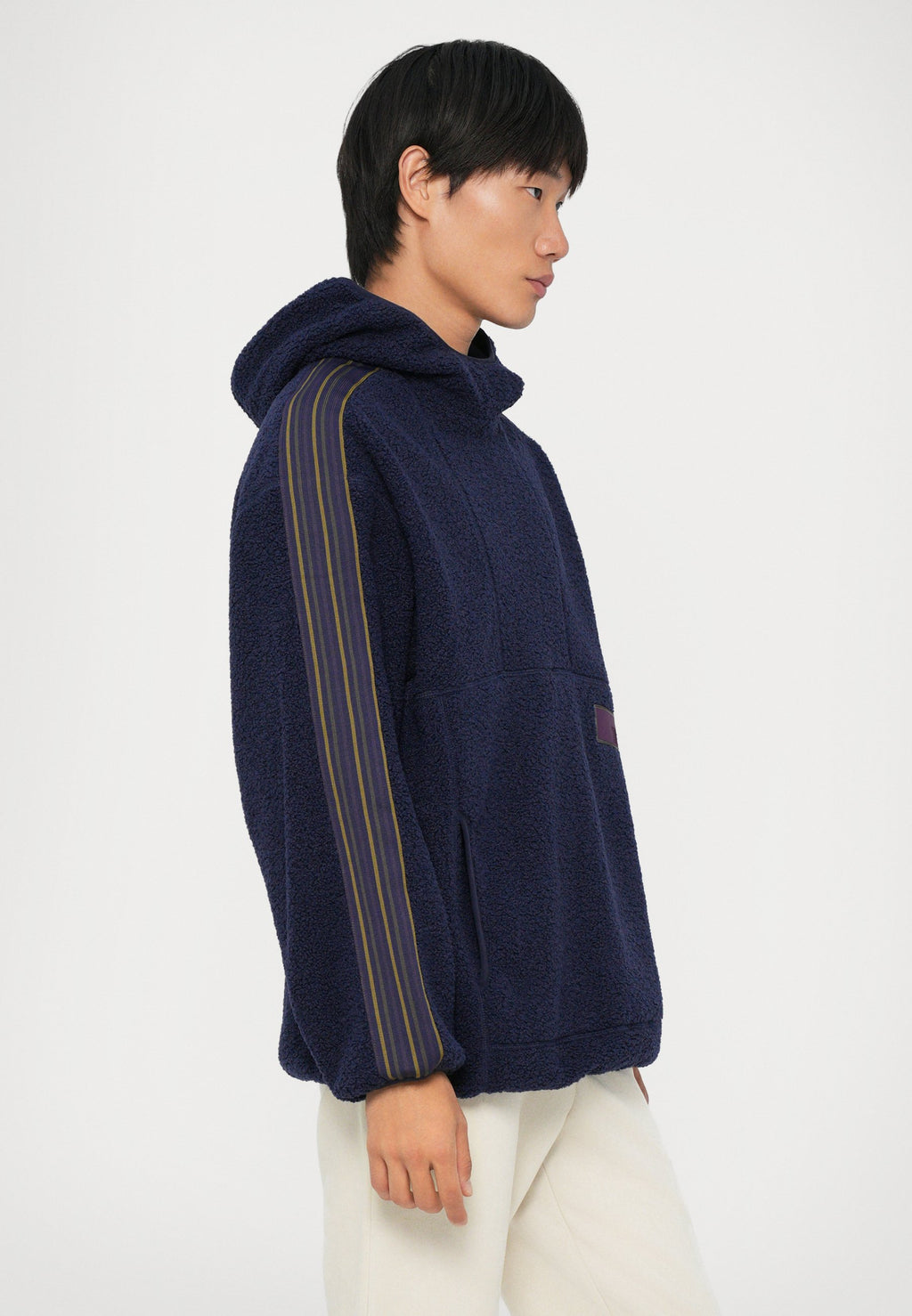 TRAIN HOODIE UNISEX Media 5