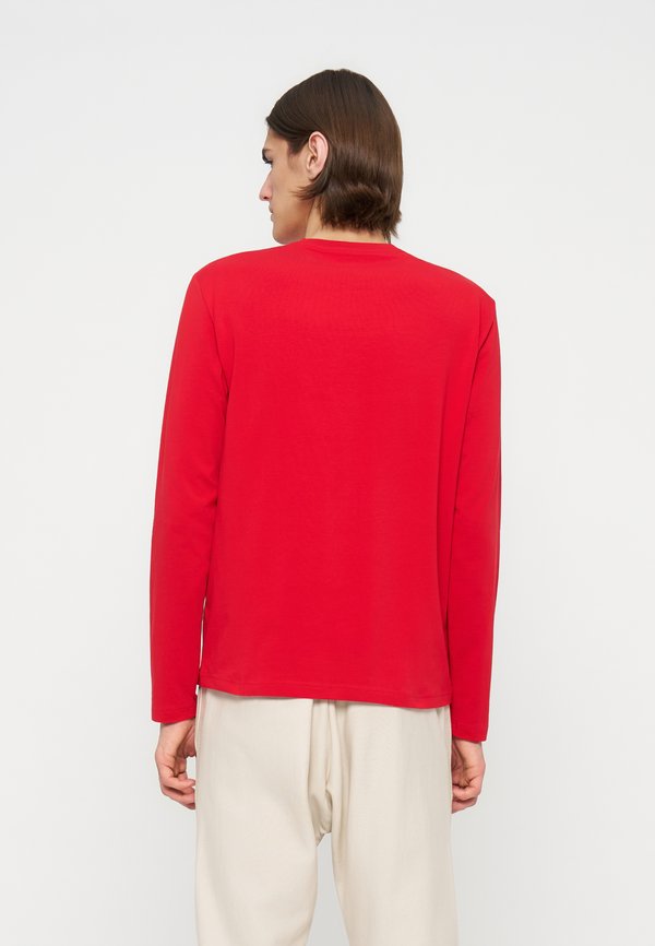 EA7 Emporio Armani