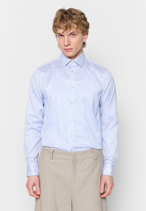 Calvin Klein SLIM FIT