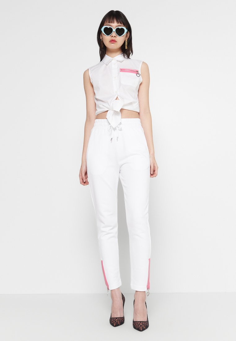 Love Moschino