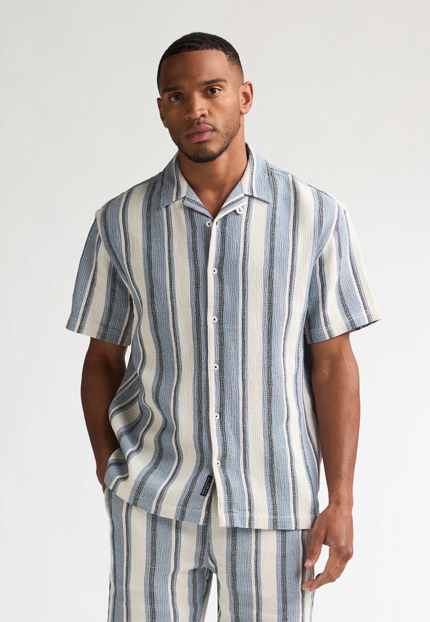 Petrol Industries MEN SHIRT SHORT SLEEVE AOP