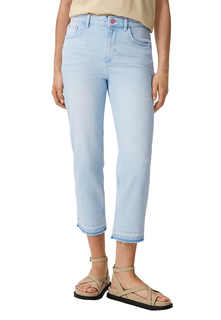 comma Jeans Straight Leg Media 1