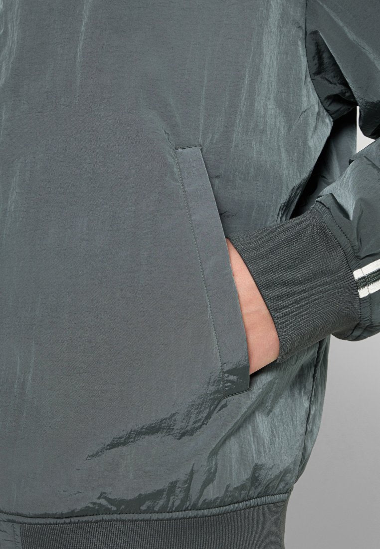 Armani Exchange Bomberjacke Media 6