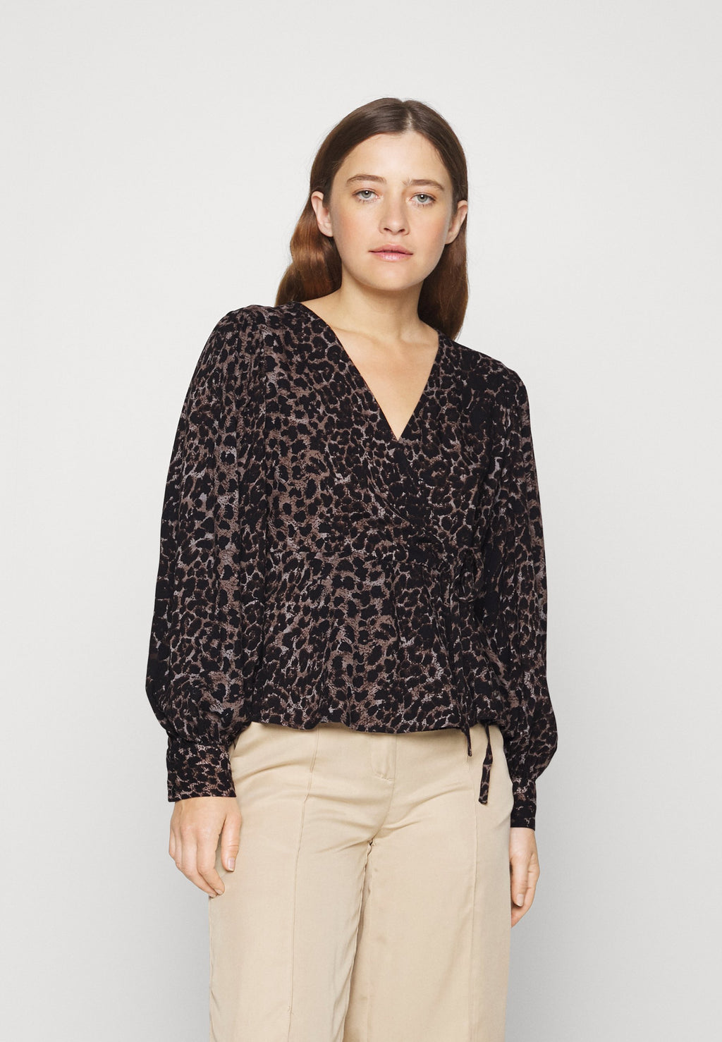 Vero Moda Petite VMKITTIE MDOT WRAP