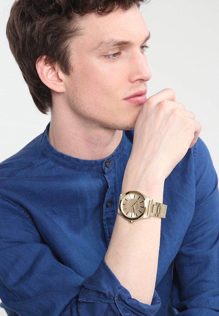 Armani Exchange Uhr Media 2