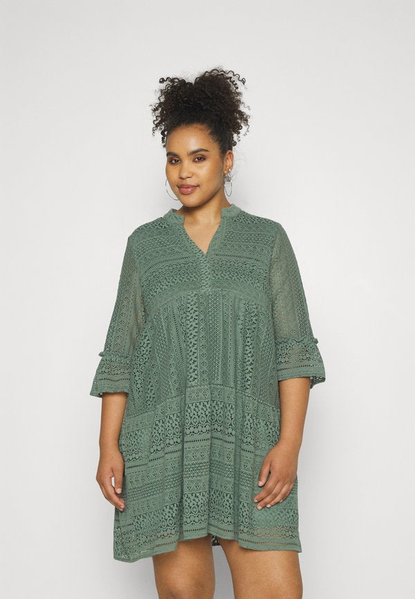 Vero Moda Curve VMHONEY TUNIC - Tunic - green