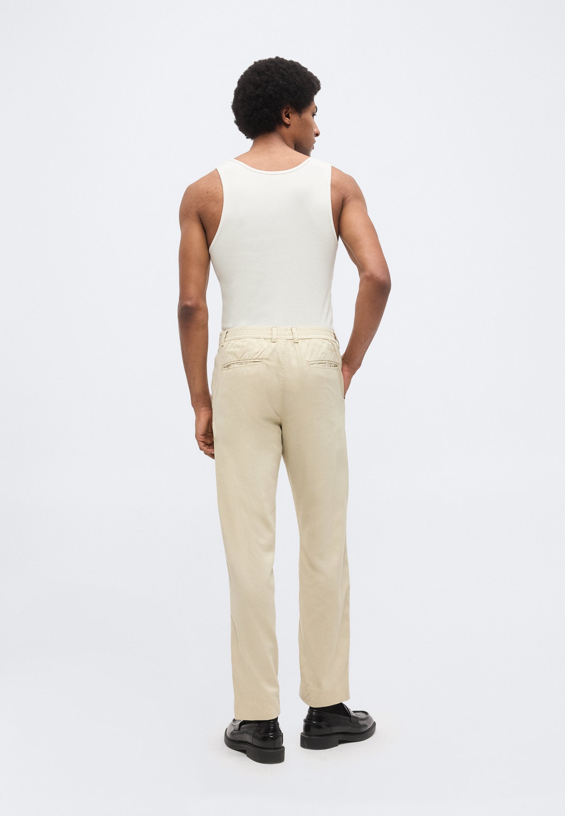TAILORED PANTS Media 5