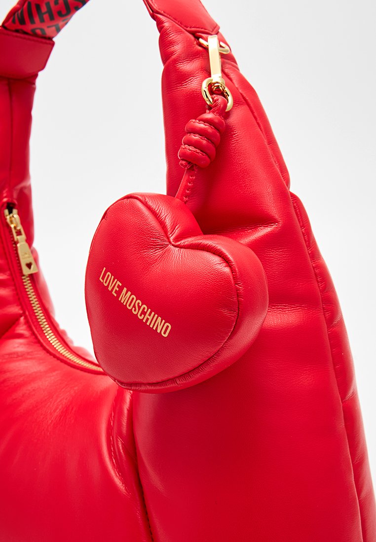 Love Moschino