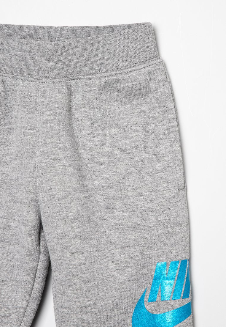 Nike Sportswear GIFTING