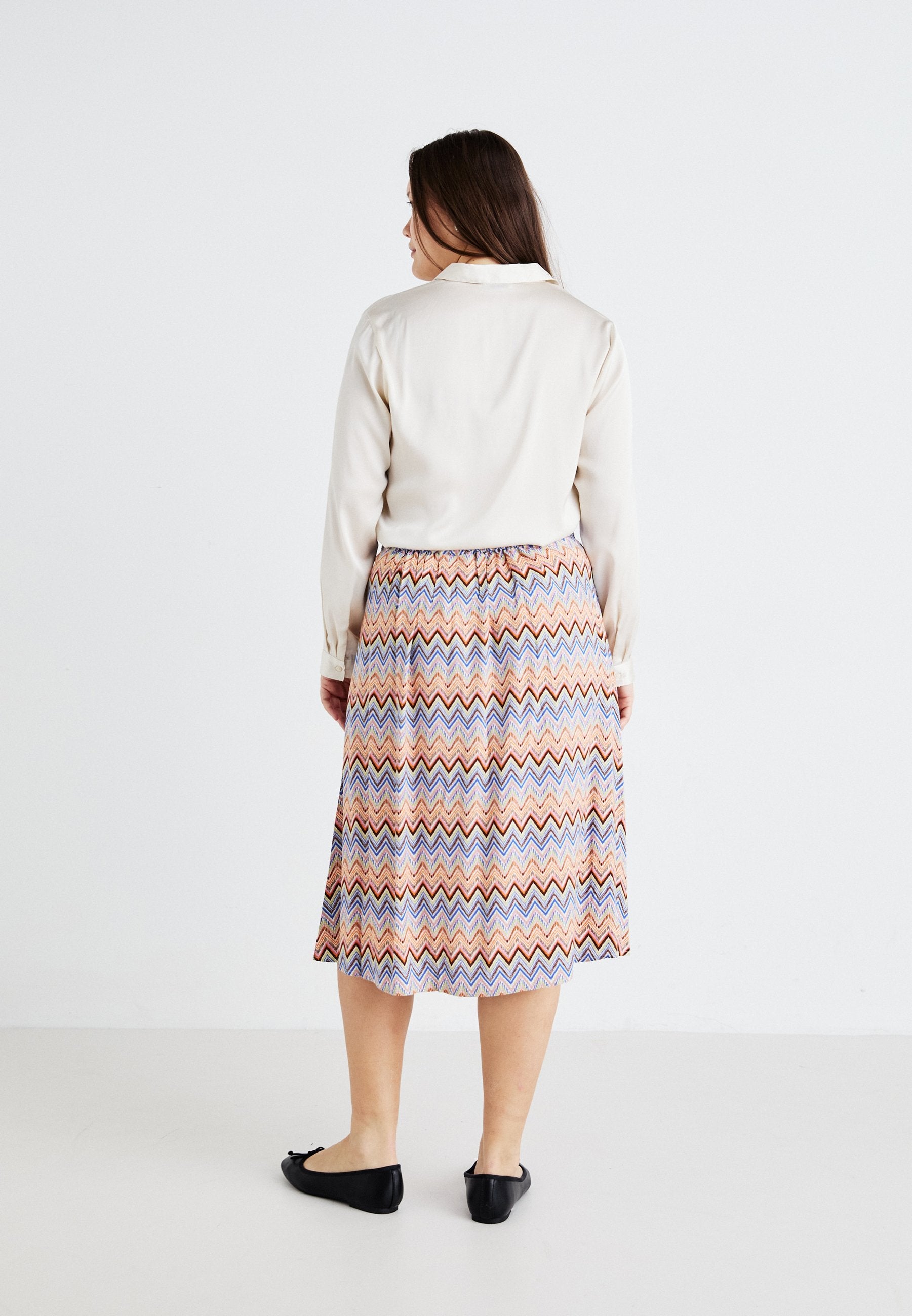NOVA LIFE MIDI SKIRT  Media 4