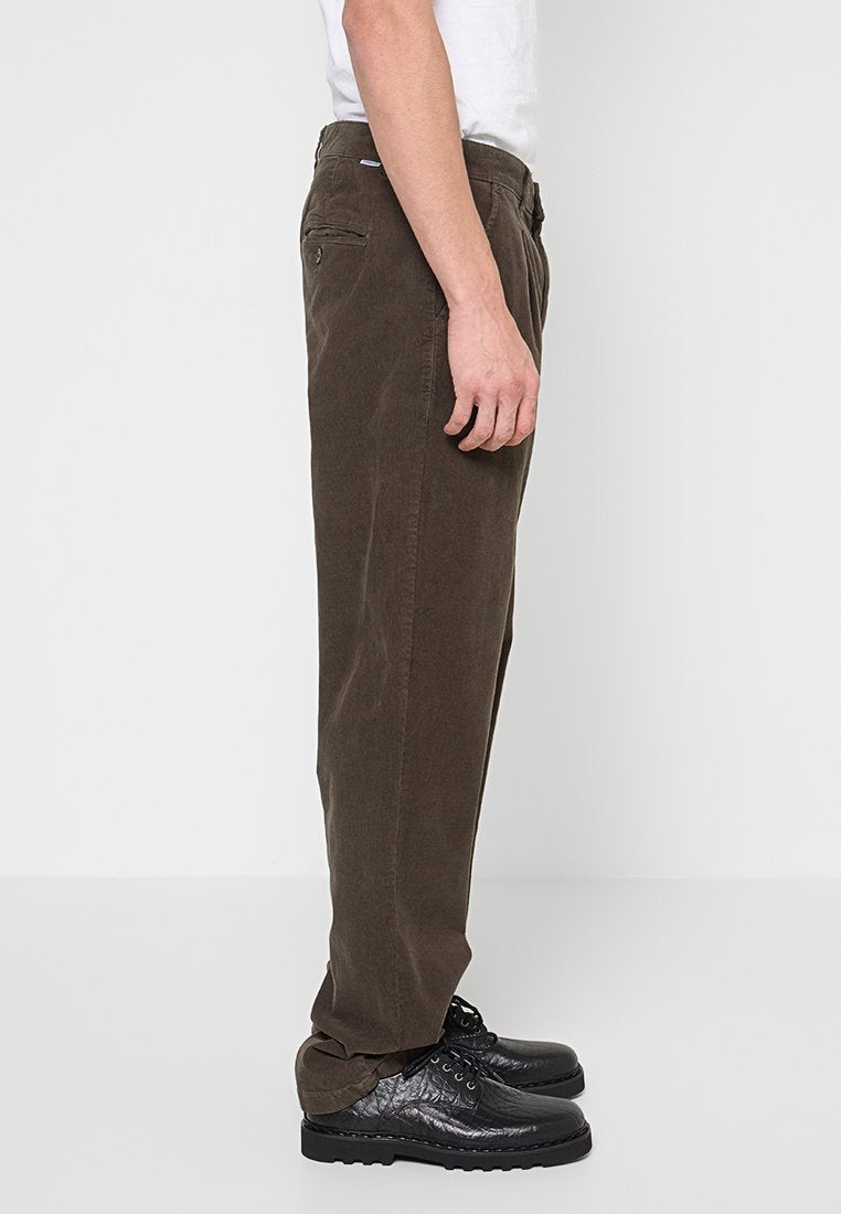 RELAXED FIT Media 2
