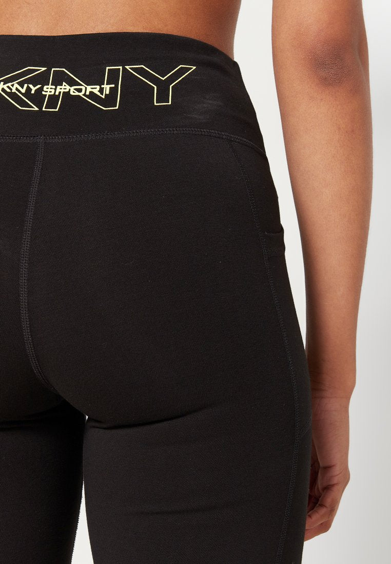 DKNY Sport