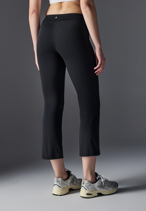 Even&Odd active CROPPED LOW RISE LEGGINGS WITH FRONT SLIT
