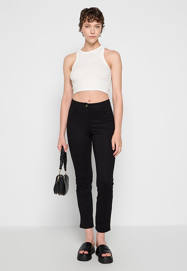 TWINSET