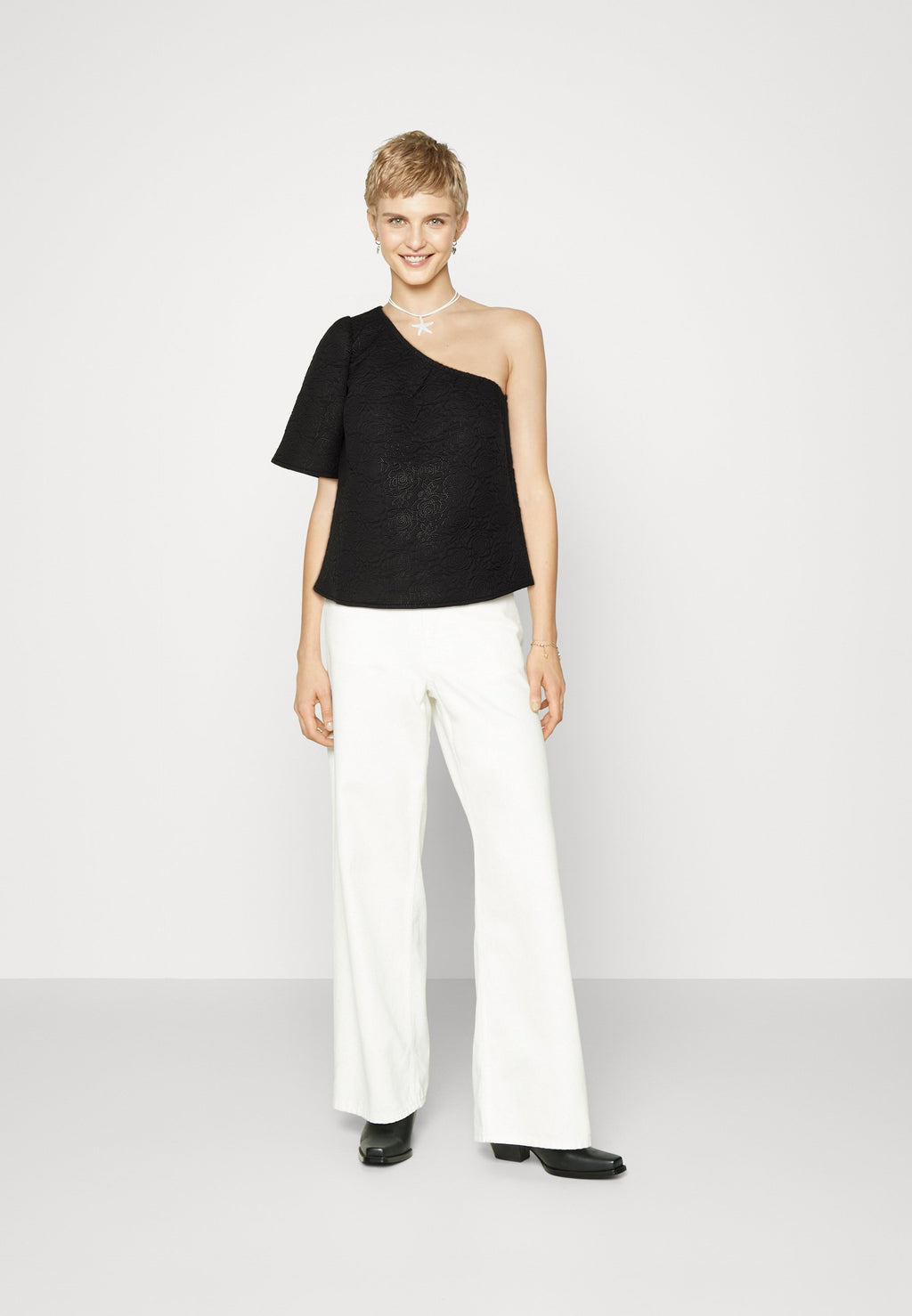 VILA VIMALA ONE SHOULDER