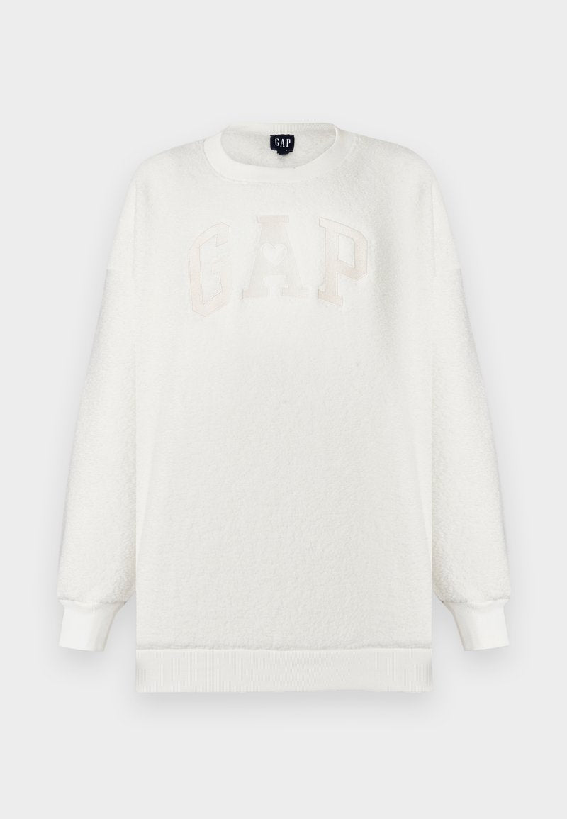 Weißes Fleecepullover mit Rundhalsausschnitt, mit geprägtem "GAP"-Logo in Beige. Lange Ärmel mit gerippten Bündchen und Saum. Weiche Textur.