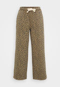 Leopardenmuster-Sweatpants in einem sandfarbenen und schwarzen Farbschema. Mit einem elastischen Taillenbund und einem beigen Kordelzug sowie weitem Bein. Hergestellt aus weichem Stoff.