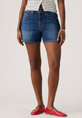 Levi's® CINCH MID-THIGH SHORT - Denim shorts - kiss goodbye