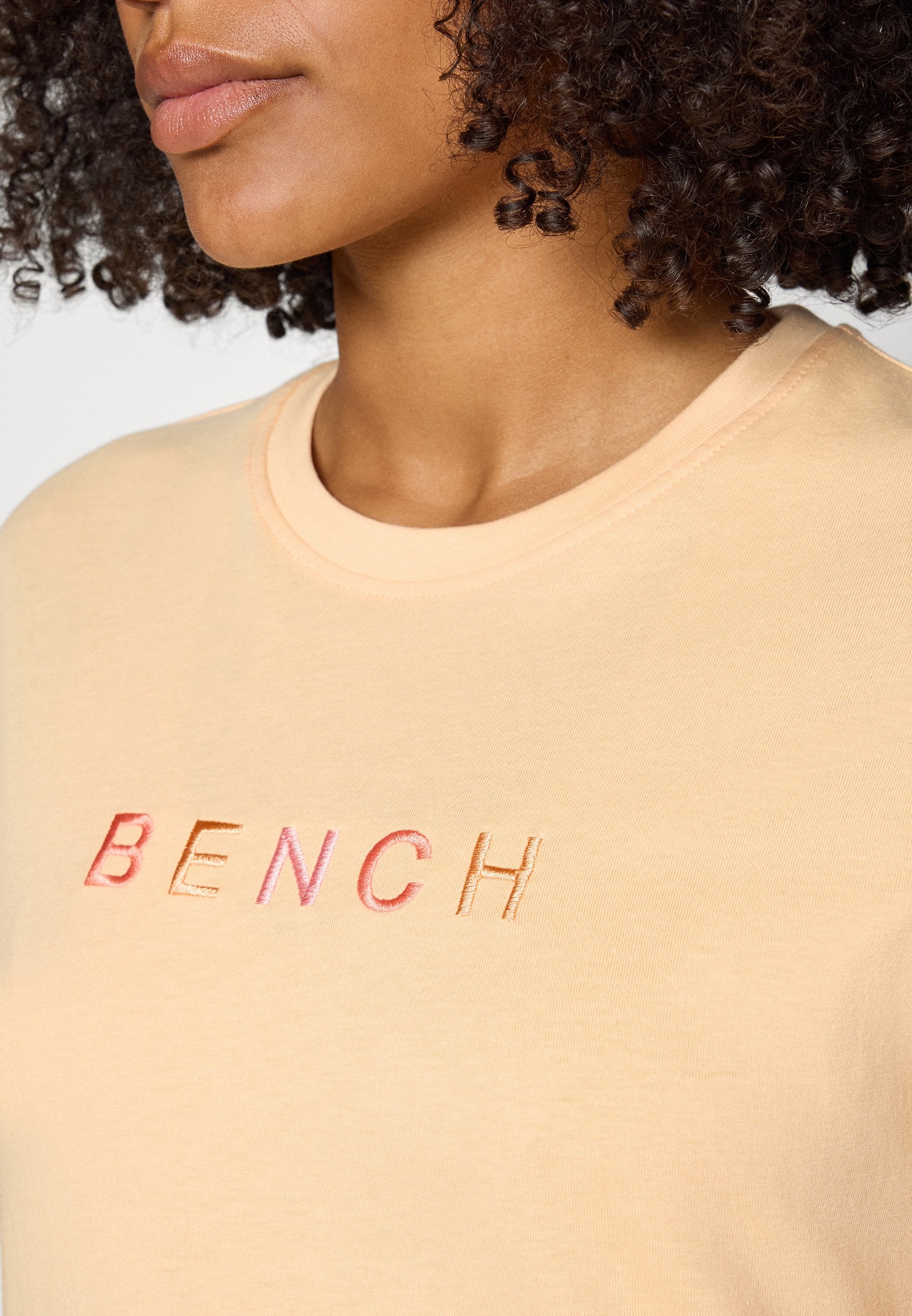 Bench KARAYA